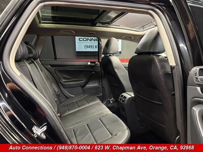 2013 Volkswagen Jetta SportWagen S PZEV   - Photo 8 - Orange, CA 92868