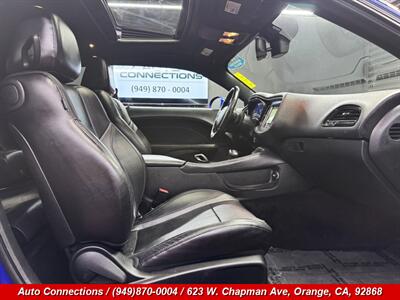 2018 Dodge Challenger SXT Plus   - Photo 7 - Orange, CA 92868