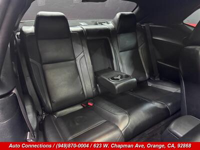 2018 Dodge Challenger SXT Plus   - Photo 8 - Orange, CA 92868