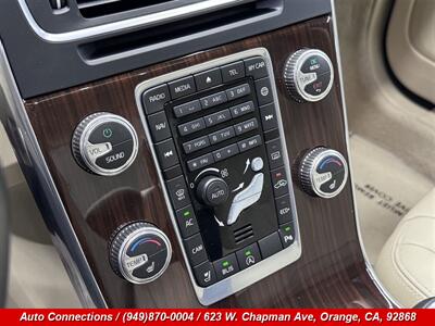 2015 Volvo S60 T5 Drive-E Premier   - Photo 15 - Orange, CA 92868