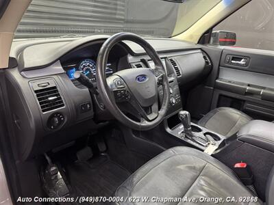 2015 Ford Flex SEL   - Photo 13 - Orange, CA 92868