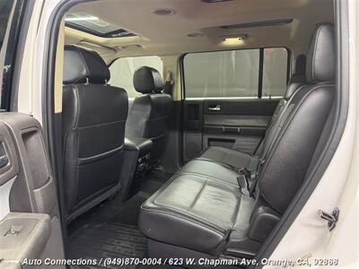 2015 Ford Flex SEL   - Photo 10 - Orange, CA 92868