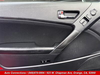 2012 Hyundai Genesis Coupe 2.0T   - Photo 18 - Orange, CA 92868