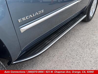 2010 Cadillac Escalade - Photo 30 - Orange, CA 92868