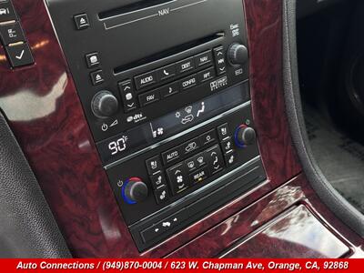 2010 Cadillac Escalade - Photo 16 - Orange, CA 92868
