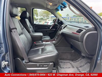 2010 Cadillac Escalade - Photo 7 - Orange, CA 92868