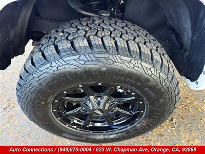 2016 Toyota Tacoma SR5 V6   - Photo 32 - Orange, CA 92868