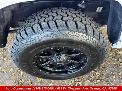 2016 Toyota Tacoma SR5 V6   - Photo 33 - Orange, CA 92868