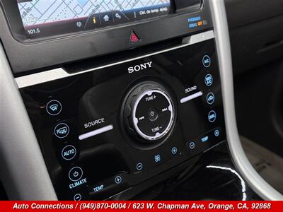 2011 Ford Edge Limited   - Photo 16 - Orange, CA 92868