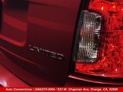 2011 Ford Edge Limited   - Photo 37 - Orange, CA 92868