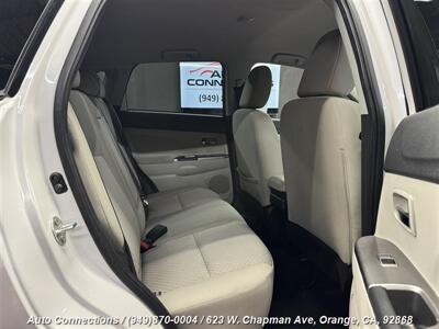 2019 Mitsubishi Outlander Sport ES   - Photo 8 - Orange, CA 92868