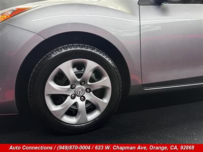 2013 Mazda Mazda3 i SV   - Photo 24 - Orange, CA 92868