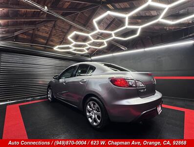 2013 Mazda Mazda3 i SV   - Photo 4 - Orange, CA 92868