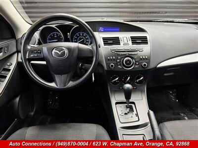 2013 Mazda Mazda3 i SV   - Photo 12 - Orange, CA 92868