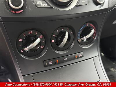 2013 Mazda Mazda3 i SV   - Photo 15 - Orange, CA 92868