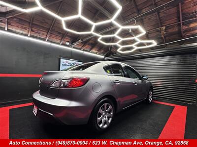 2013 Mazda Mazda3 i SV   - Photo 3 - Orange, CA 92868