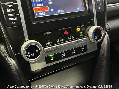 2012 Toyota Camry SE   - Photo 15 - Orange, CA 92868