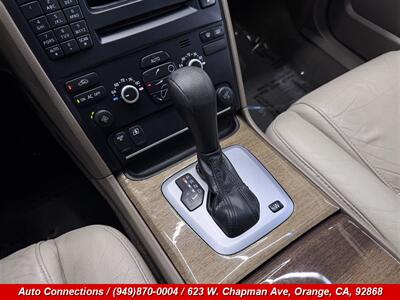 2012 Volvo XC90 3.2   - Photo 16 - Orange, CA 92868