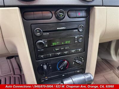 2005 Ford Mustang V6 Deluxe   - Photo 14 - Orange, CA 92868
