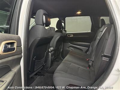 2015 Jeep Grand Cherokee Laredo   - Photo 9 - Orange, CA 92868