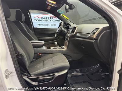 2015 Jeep Grand Cherokee Laredo   - Photo 7 - Orange, CA 92868