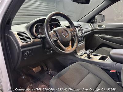 2015 Jeep Grand Cherokee Laredo   - Photo 11 - Orange, CA 92868