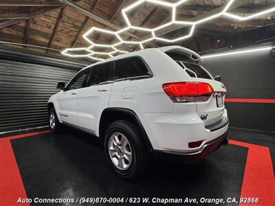 2015 Jeep Grand Cherokee Laredo   - Photo 4 - Orange, CA 92868