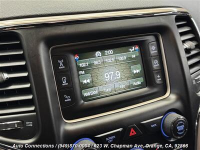 2015 Jeep Grand Cherokee Laredo   - Photo 18 - Orange, CA 92868