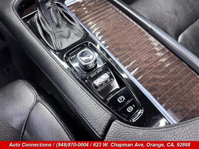 2017 Volvo XC90 T6 Momentum   - Photo 16 - Orange, CA 92868