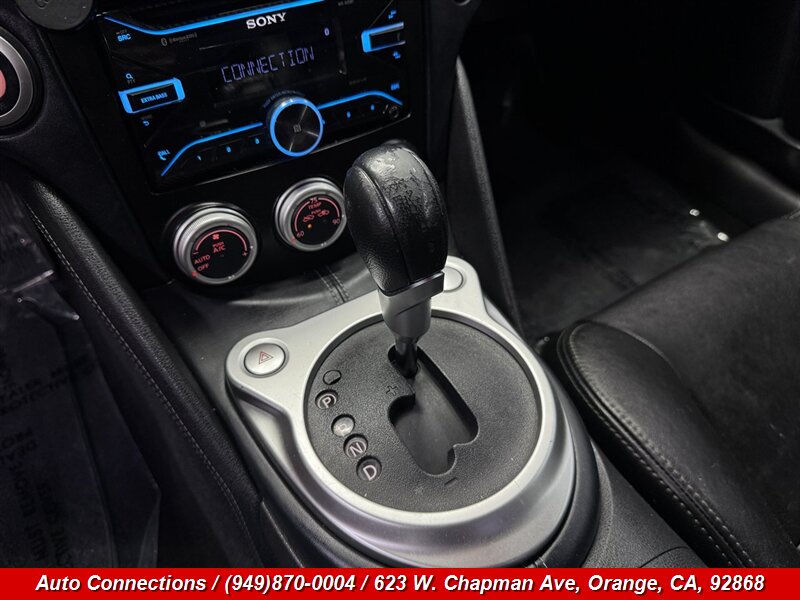 2009 Nissan 370Z Touring - Photo 11 - Orange, CA 92868