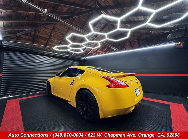2009 Nissan 370Z Touring - Photo 4 - Orange, CA 92868