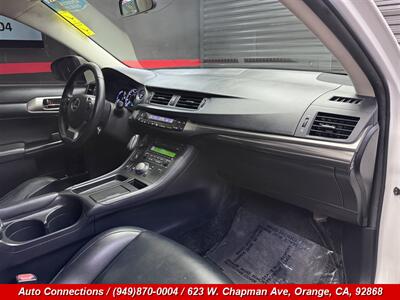 2016 Lexus CT 200h   - Photo 10 - Orange, CA 92868