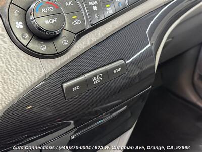 2013 Toyota Sienna SE 8-Passenger   - Photo 17 - Orange, CA 92868