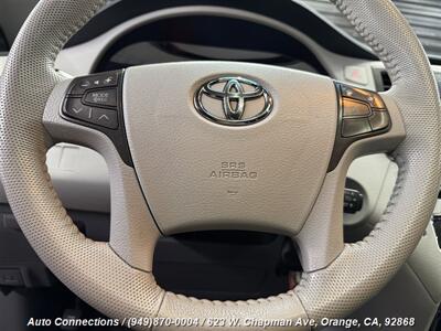 2013 Toyota Sienna SE 8-Passenger   - Photo 15 - Orange, CA 92868