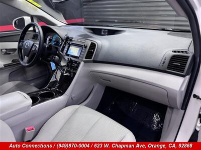 2015 Toyota Venza LE   - Photo 10 - Orange, CA 92868