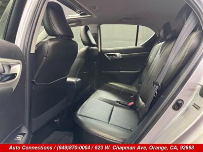 2012 Lexus CT 200h - Photo 9 - Orange, CA 92868