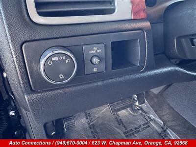 2013 Chevrolet Tahoe LT   - Photo 17 - Orange, CA 92868