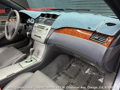 2006 Toyota Camry SLE V6   - Photo 12 - Orange, CA 92868