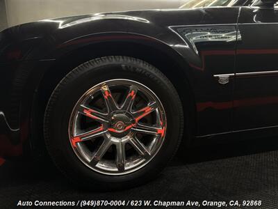 2006 Chrysler 300C   - Photo 39 - Orange, CA 92868