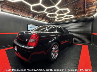 2006 Chrysler 300C   - Photo 3 - Orange, CA 92868