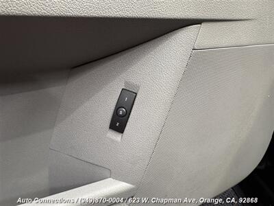 2006 Chrysler 300C   - Photo 25 - Orange, CA 92868