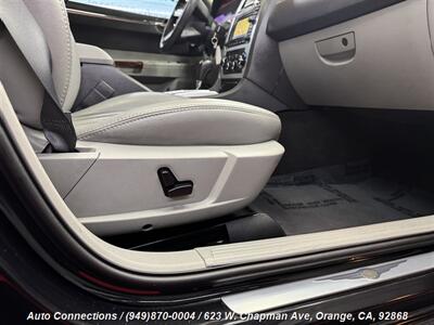 2006 Chrysler 300C   - Photo 29 - Orange, CA 92868