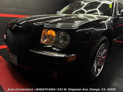 2006 Chrysler 300C   - Photo 37 - Orange, CA 92868