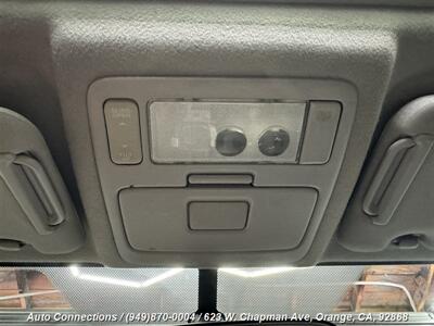 2005 Toyota RAV4   - Photo 17 - Orange, CA 92868