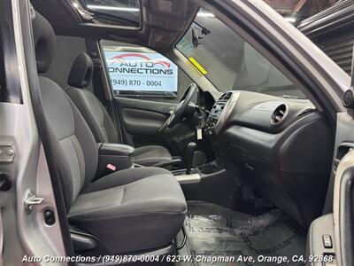 2005 Toyota RAV4   - Photo 7 - Orange, CA 92868