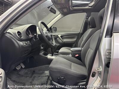 2005 Toyota RAV4   - Photo 6 - Orange, CA 92868