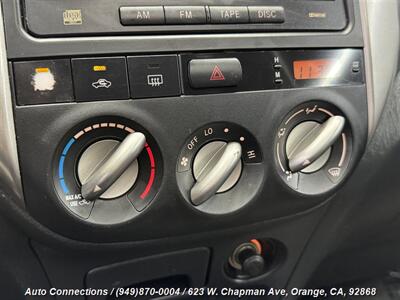 2005 Toyota RAV4   - Photo 15 - Orange, CA 92868