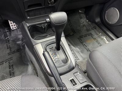 2005 Toyota RAV4   - Photo 14 - Orange, CA 92868