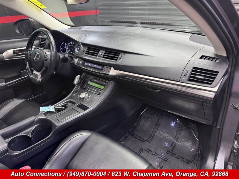 2015 Lexus CT 200h - Photo 10 - Orange, CA 92868