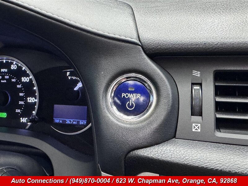 2015 Lexus CT 200h - Photo 18 - Orange, CA 92868